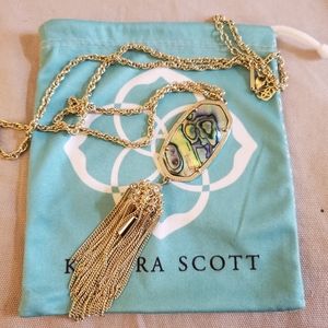 Kendra Scott necklace